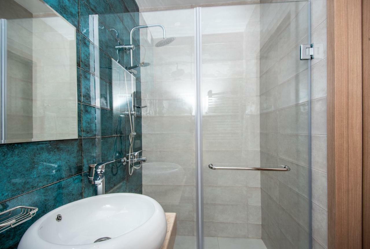 Tonusi Luxe Hotel In The Historic City Center Tbilisi Luaran gambar