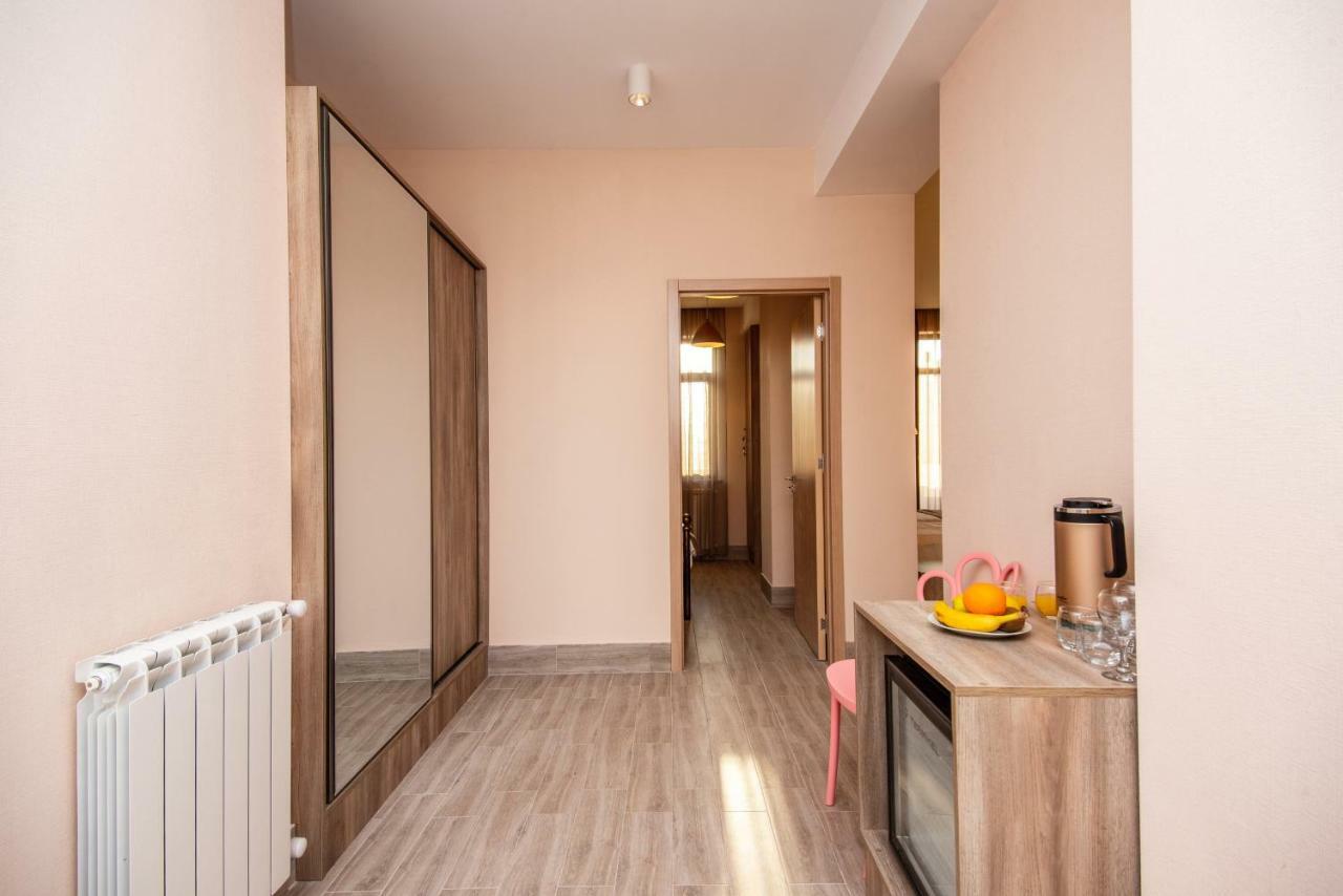 Tonusi Luxe Hotel In The Historic City Center Tbilisi Luaran gambar