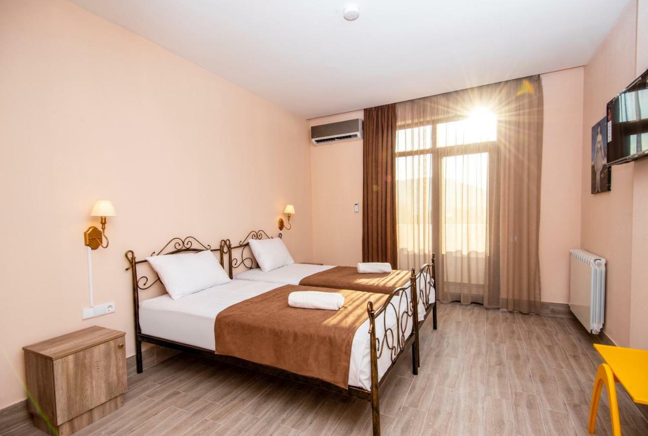 Tonusi Luxe Hotel In The Historic City Center Tbilisi Luaran gambar